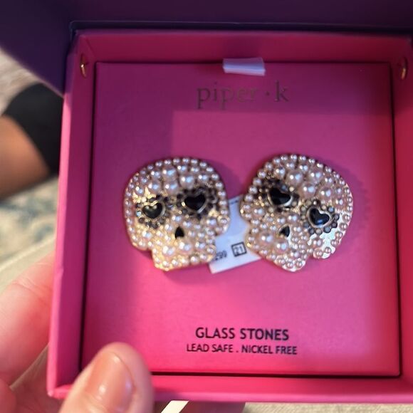 NWT and Box Piper K Halloween Skull Layered Necklace and Earrings Set - Picture 3 of 4